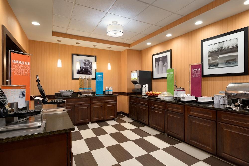 Hampton Inn & Suites Birmingham Airport Area Irondale Eksteriør billede