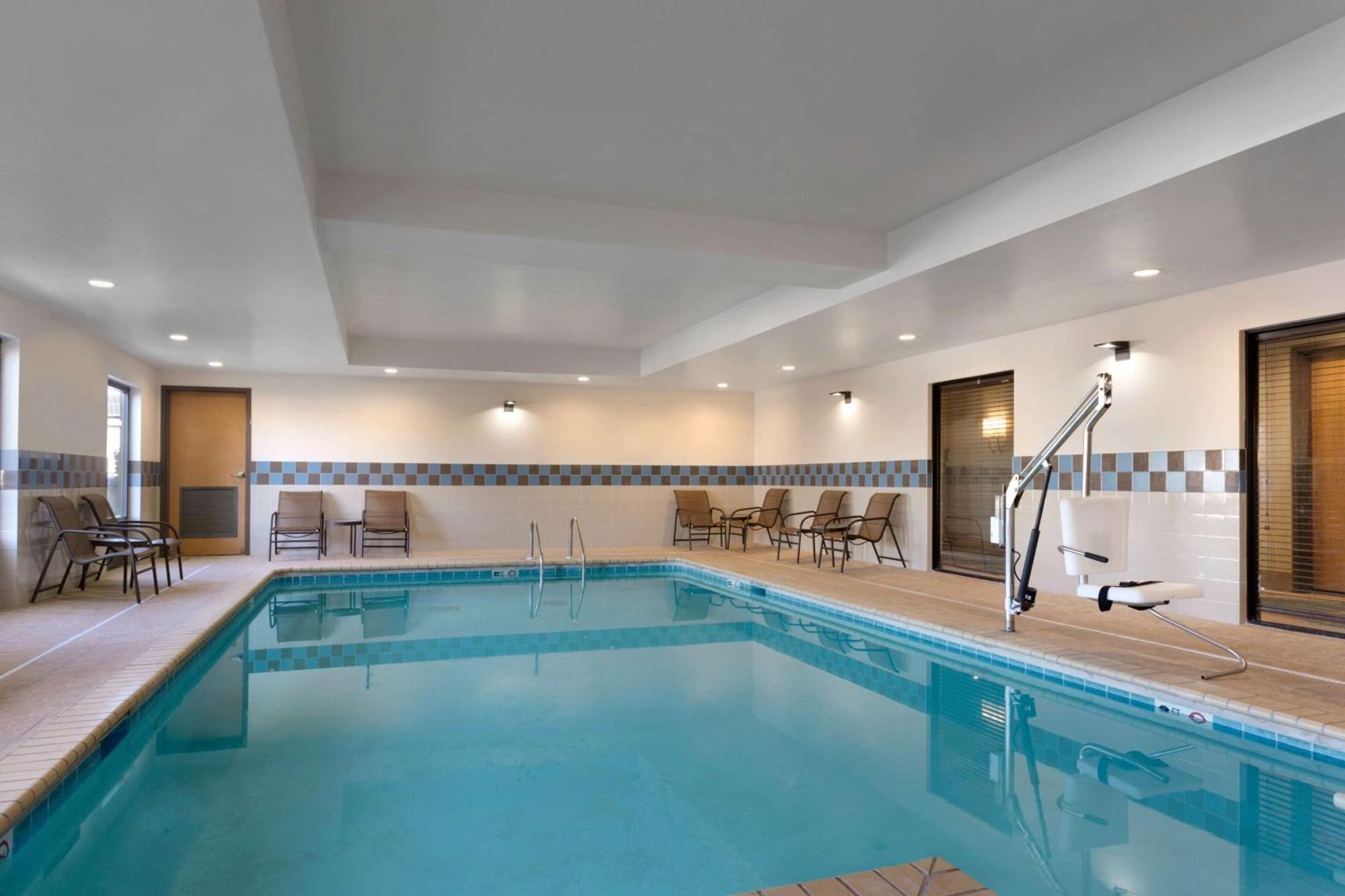Hampton Inn & Suites Birmingham Airport Area Irondale Eksteriør billede