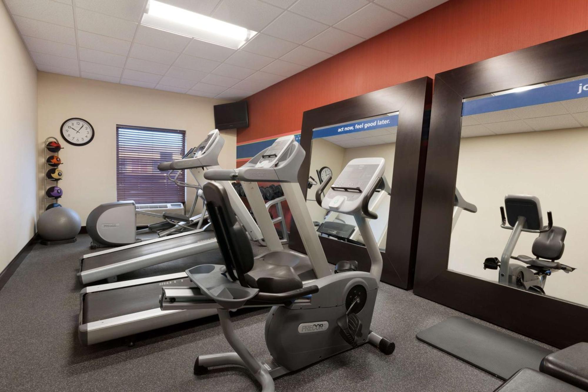 Hampton Inn & Suites Birmingham Airport Area Irondale Eksteriør billede