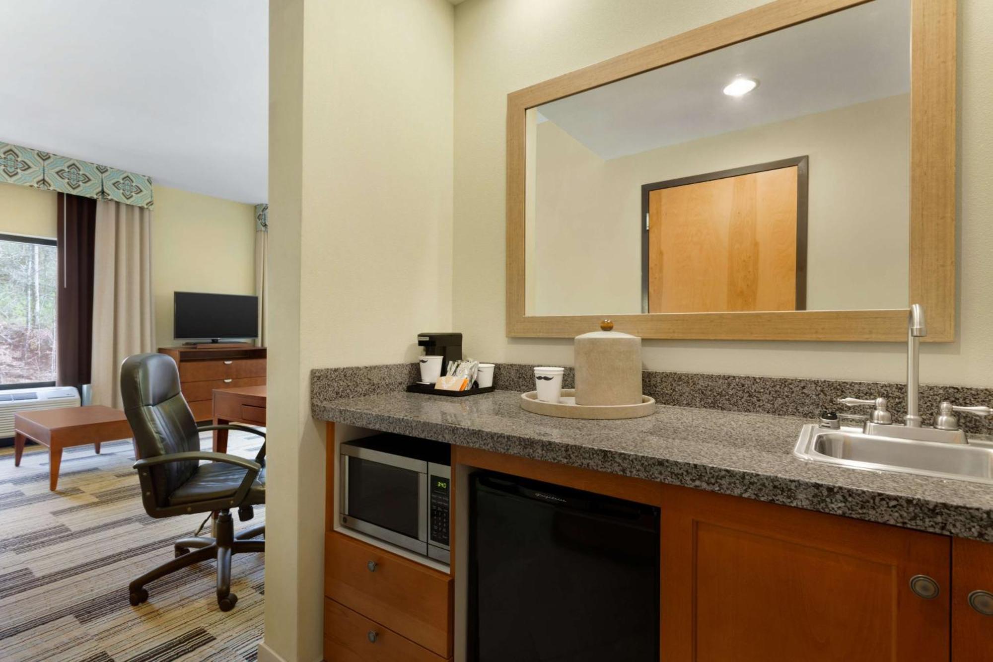 Hampton Inn & Suites Birmingham Airport Area Irondale Eksteriør billede