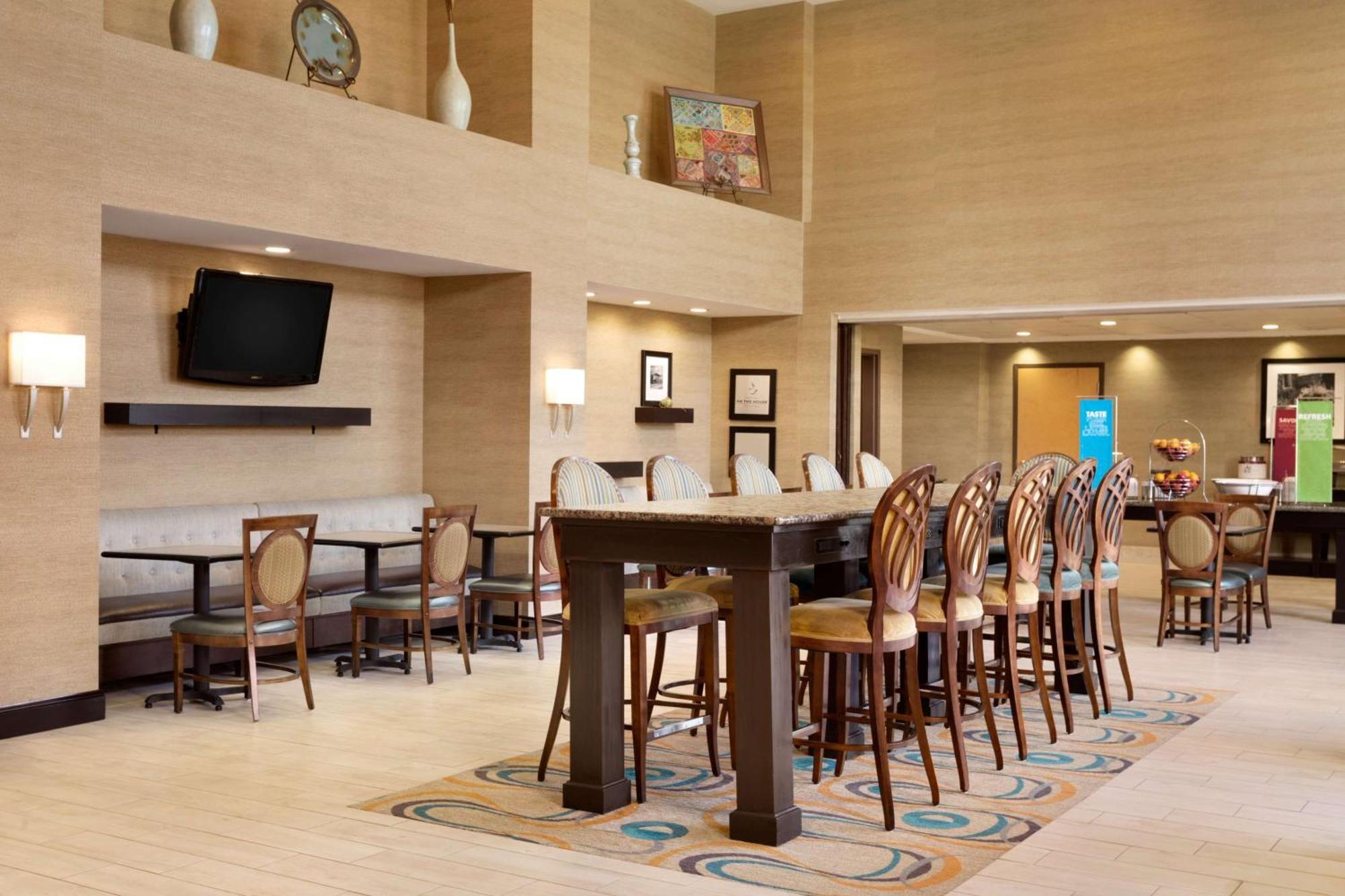 Hampton Inn & Suites Birmingham Airport Area Irondale Eksteriør billede