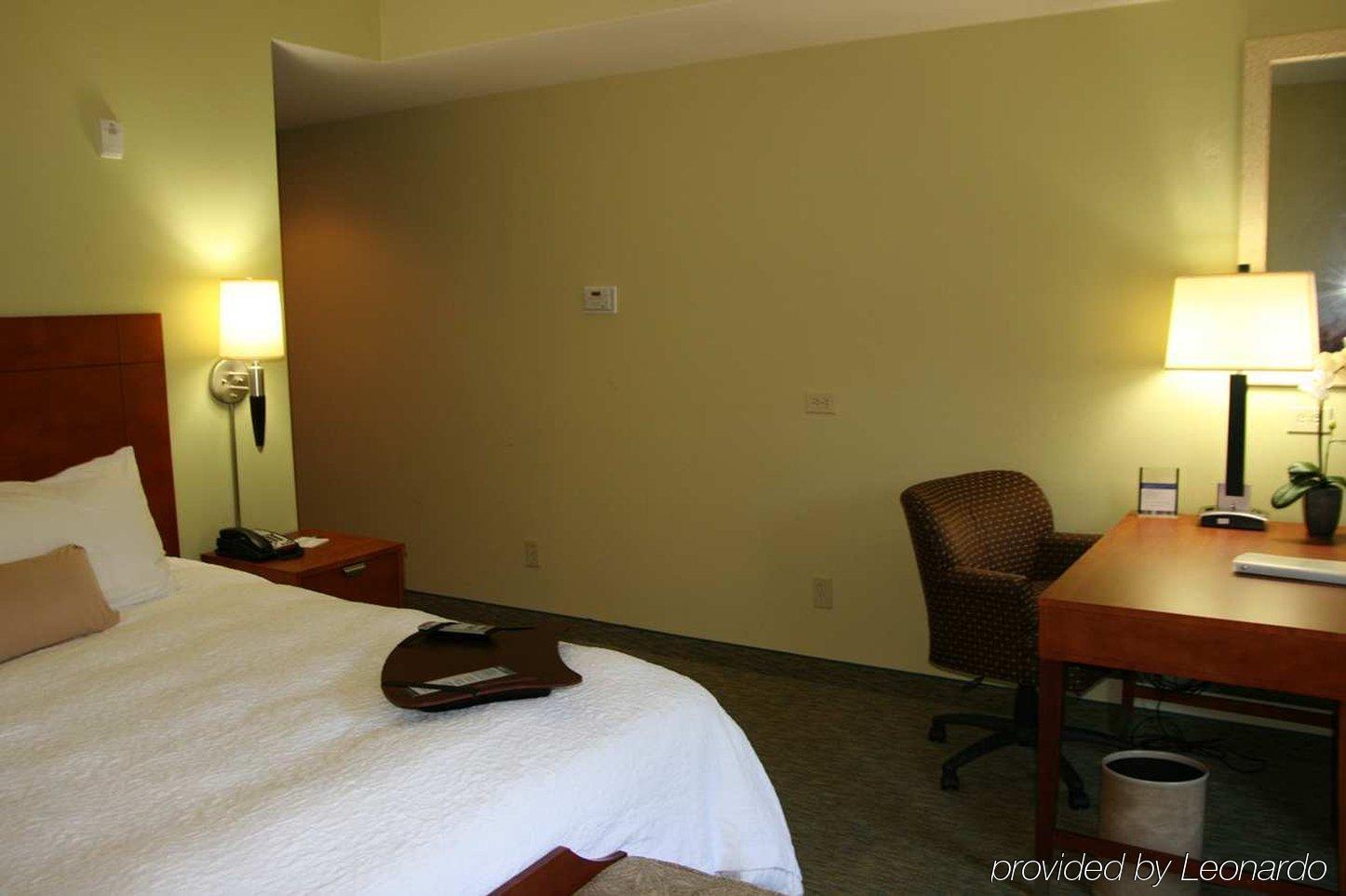 Hampton Inn & Suites Birmingham Airport Area Irondale Værelse billede