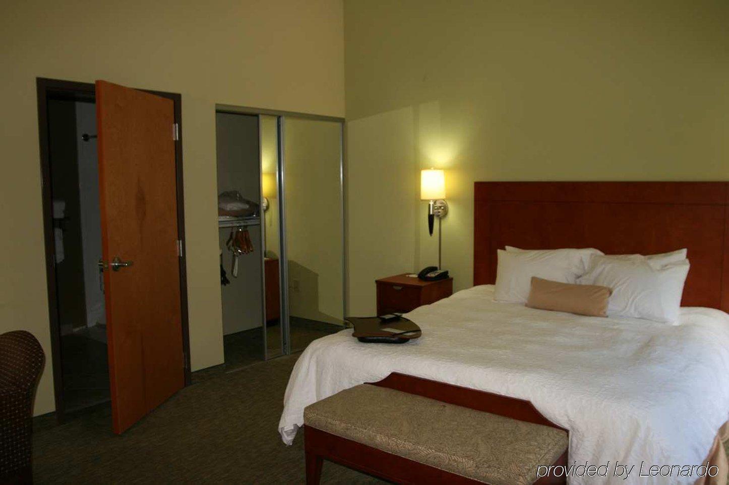 Hampton Inn & Suites Birmingham Airport Area Irondale Værelse billede