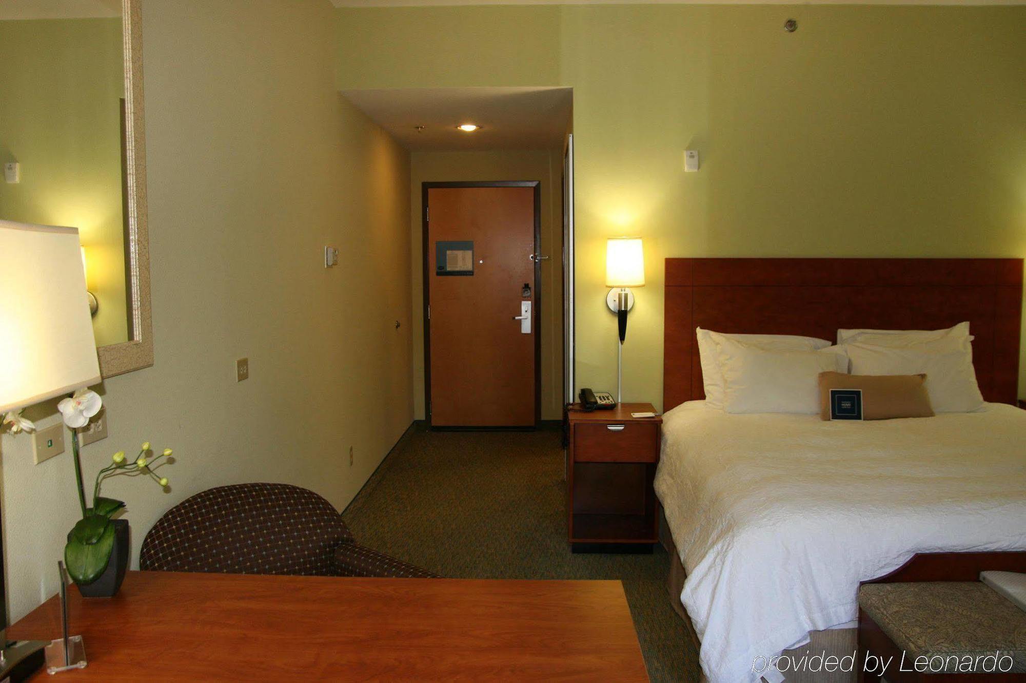 Hampton Inn & Suites Birmingham Airport Area Irondale Værelse billede